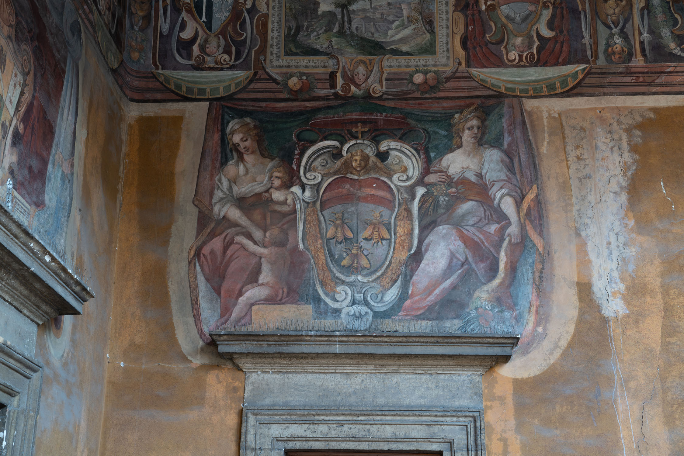 Saxia Museum | Percorsi | Palazzo del Commendatore | Decorazioni e stemmi piano nobile Saxia Museum | Percorsi | Palazzo del Commendatore | Decorazioni e stemmi piano nobile